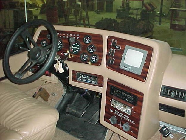 CUSTOM DASH II